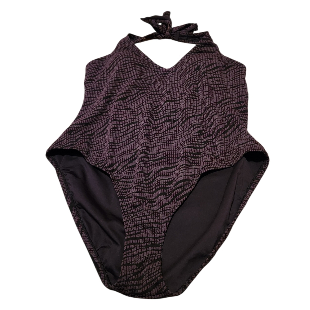 Womenโs Sol Bourne 3XL Halter Tie Zebra Print One Piece Swimsuit